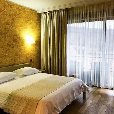 Sunny Hill Hotel 4*
