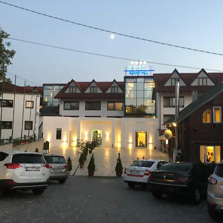 Sunny Hill 4*