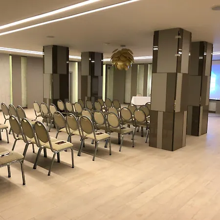 Sunny Hill 4* Cluj-Napoca