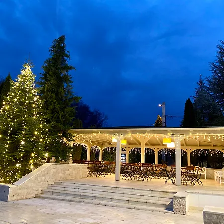 Sunny Hill Hotel