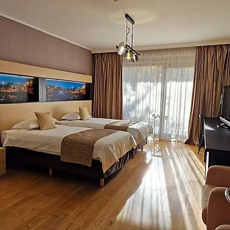 Sunny Hill Hotel 4*
